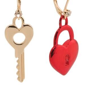 Betsey Johnson Red Gold Rhinestone Heart Lock Key Dangle Earring Kawaii Dopamine